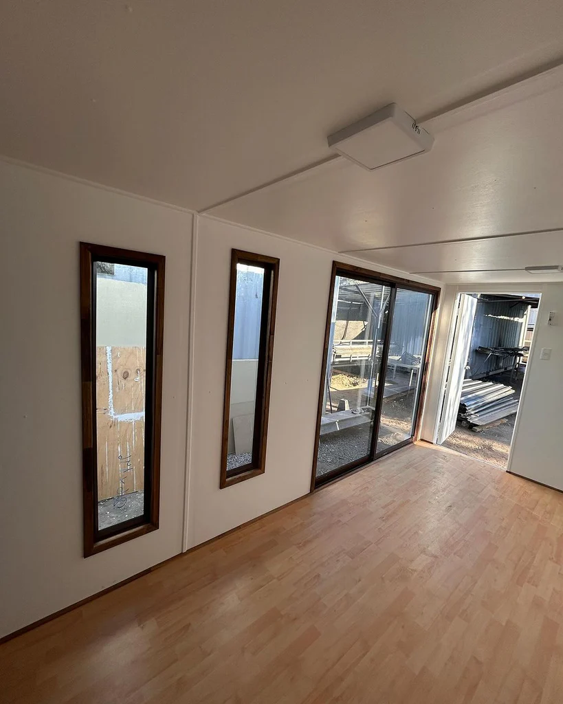 Contentor Escritório 6 × 2,42 m – 15 m² - Image 5