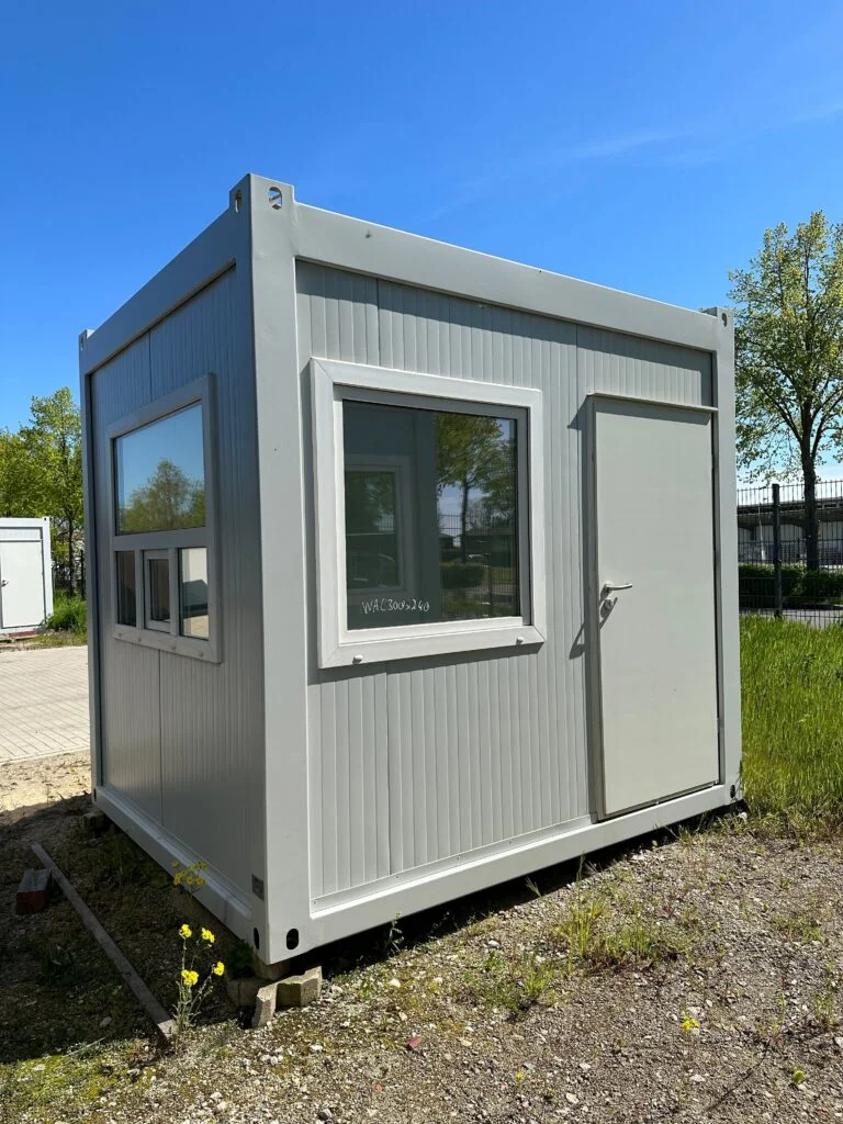 Contentor Escritório 3,00 × 2,44 m (7,3 m²)